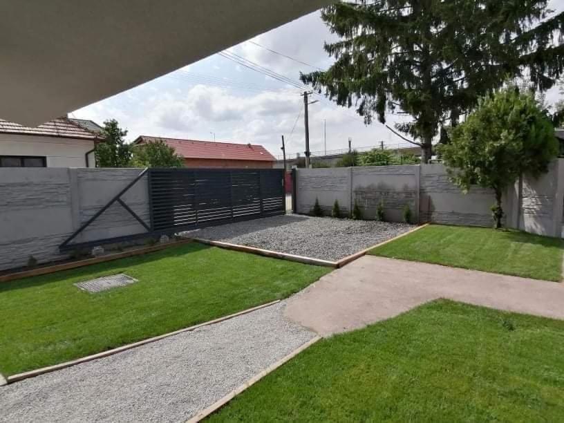 Vikendovy Dom Hlboka Βίλα Dunajská Streda Εξωτερικό φωτογραφία
